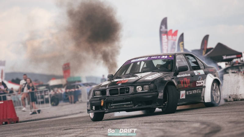На So Drift Рунд 3 в Сливен участие взе и дрифт състезателя Александър Стайков!